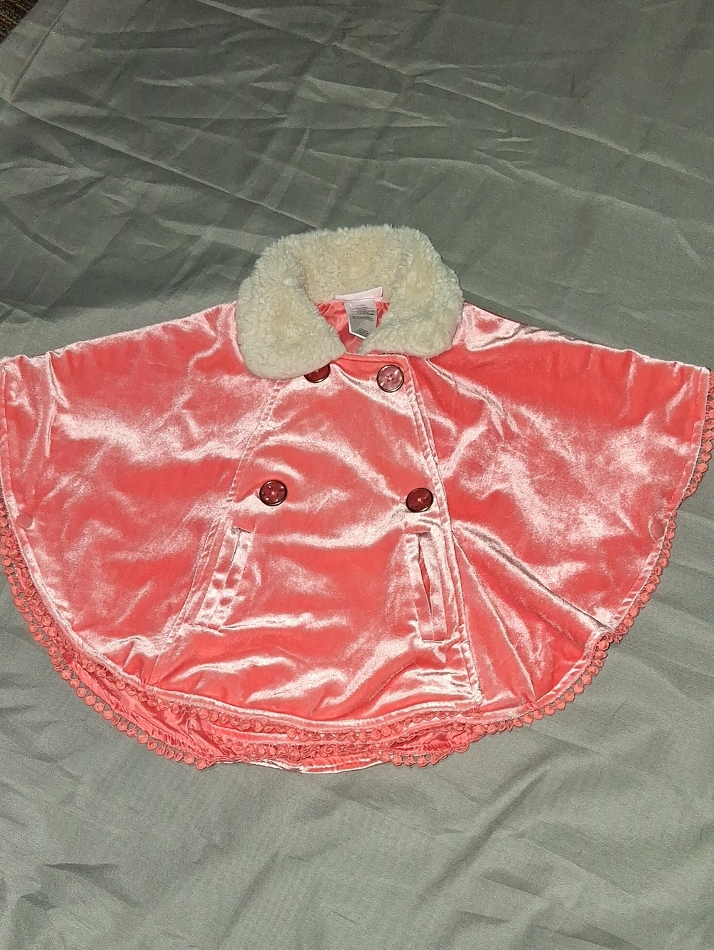 Little Lass Coral Velvet Cape with Cream Faux Fur Collar